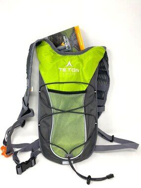 Teton Sports 2L Trailrunner 2.0 Hydration Backpack and Bladder Hiking Camping